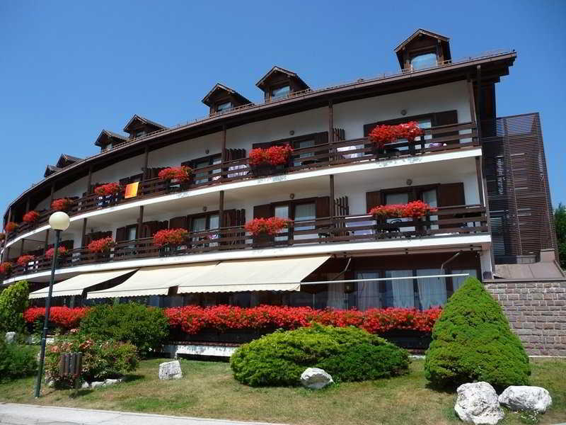 Hotel Resort Veronza Кавалезе Экстерьер фото